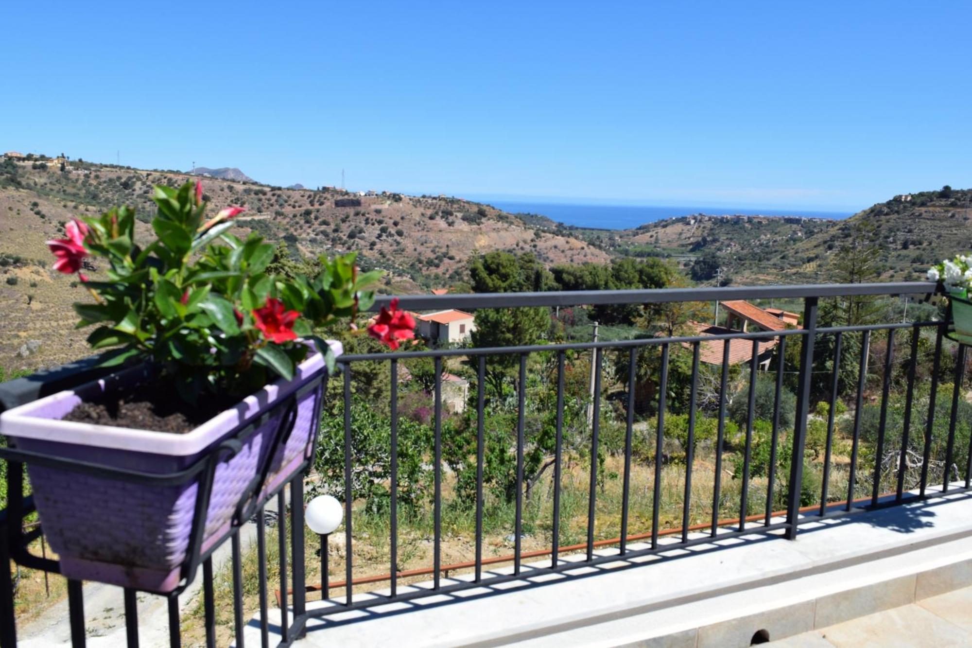 Granatelli Holiday Home Altavilla Milicia Luaran gambar