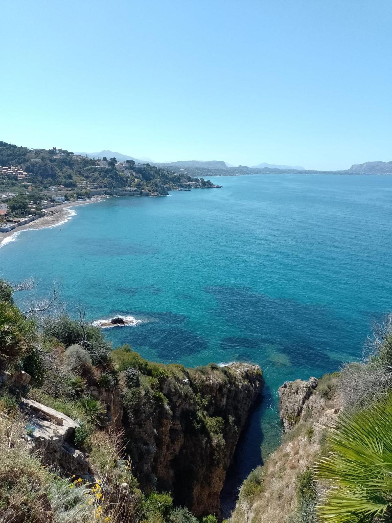 Granatelli Holiday Home Altavilla Milicia Luaran gambar