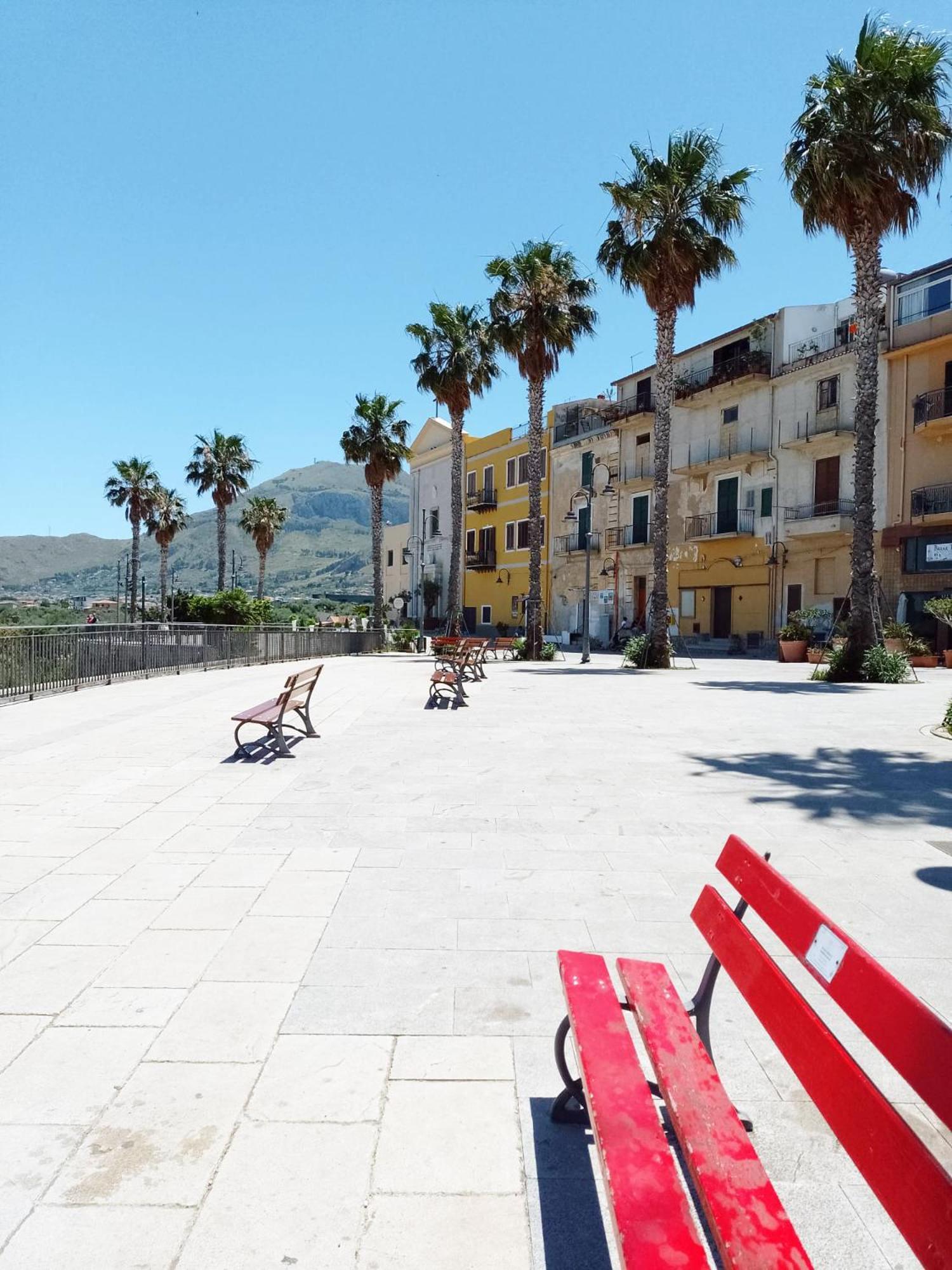 Granatelli Holiday Home Altavilla Milicia Luaran gambar
